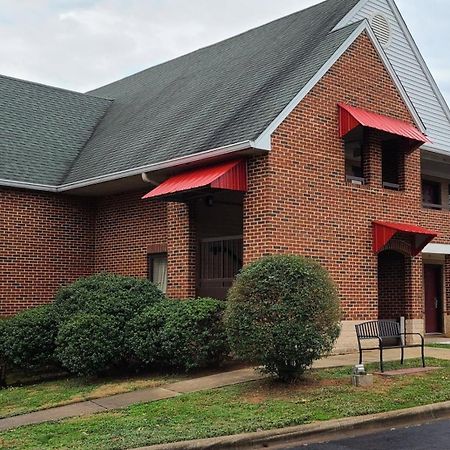 Red Roof Inn & Suites Cornelius - Lake Norman Kültér fotó