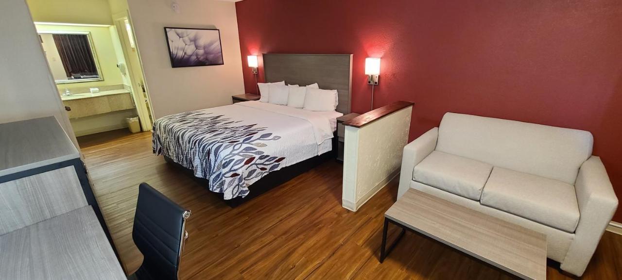 Red Roof Inn & Suites Cornelius - Lake Norman Kültér fotó