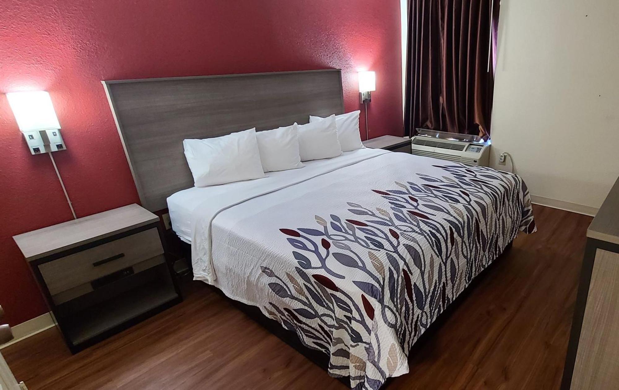 Red Roof Inn & Suites Cornelius - Lake Norman Kültér fotó